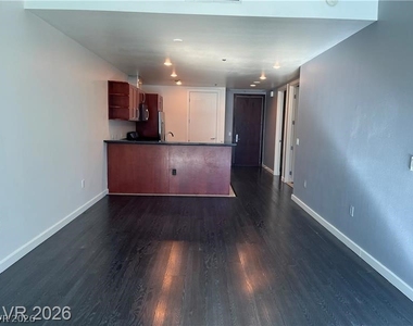 4575 Dean Martin Drive - Photo Thumbnail 4