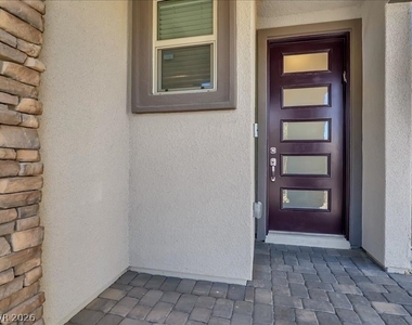 12340 Harbor Isle Avenue - Photo Thumbnail 2