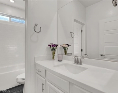 12340 Harbor Isle Avenue - Photo Thumbnail 14