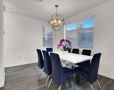 12340 Harbor Isle Avenue - Photo Thumbnail 5