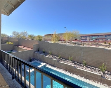 12340 Harbor Isle Avenue - Photo Thumbnail 11