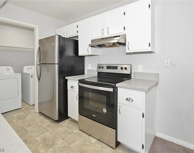 220 Mission Catalina Lane - Photo Thumbnail 10