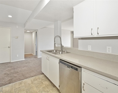 220 Mission Catalina Lane - Photo Thumbnail 11