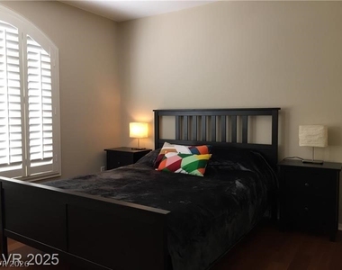 1017 Brinkman Street - Photo Thumbnail 8
