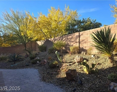1017 Brinkman Street - Photo Thumbnail 14