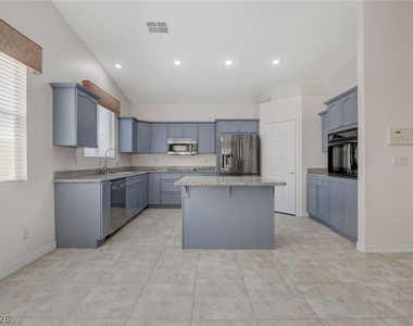 3051 Hills Of Gold Court - Photo Thumbnail 14