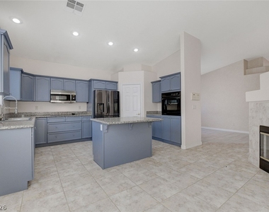 3051 Hills Of Gold Court - Photo Thumbnail 13