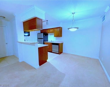 3135 S Mojave Road - Photo Thumbnail 4