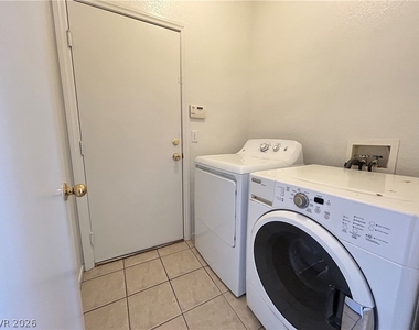 2685 Park Creek Lane - Photo Thumbnail 14