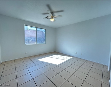 2685 Park Creek Lane - Photo Thumbnail 6