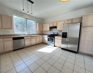 2685 Park Creek Lane - Photo Thumbnail 4