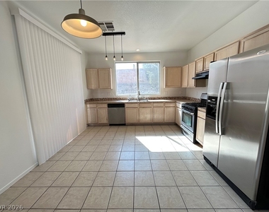 2685 Park Creek Lane - Photo Thumbnail 3