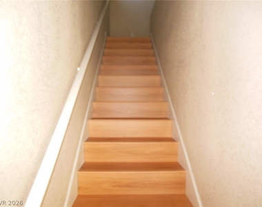 5225 Wave Dancer Lane - Photo Thumbnail 6