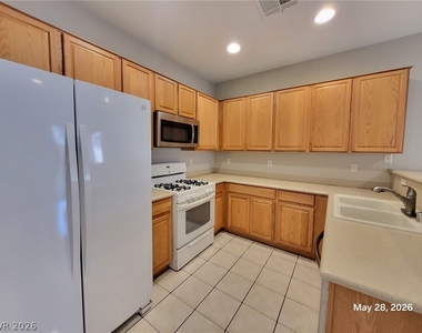 9843 Overlook Ridge Avenue - Photo Thumbnail 2