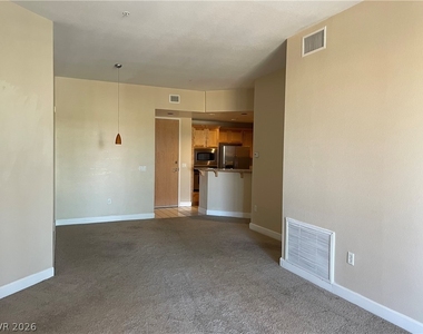75 E Agate Avenue - Photo Thumbnail 7