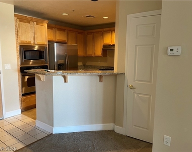 75 E Agate Avenue - Photo Thumbnail 5