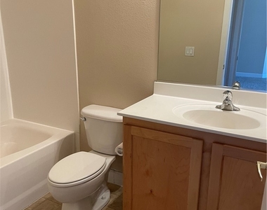 75 E Agate Avenue - Photo Thumbnail 15