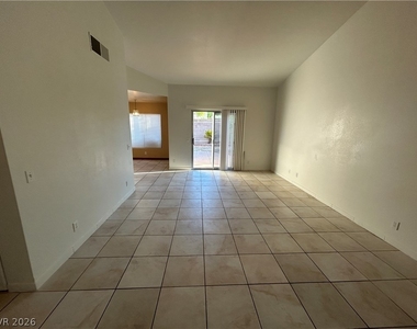4718 Checker Way - Photo Thumbnail 2
