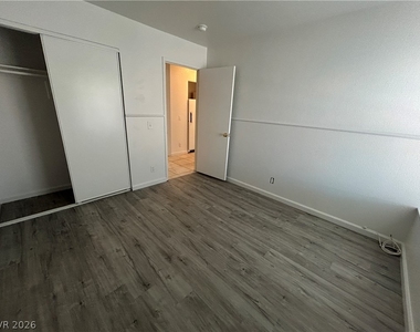 4718 Checker Way - Photo Thumbnail 8