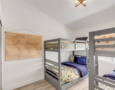 10082 Prairie Dove Avenue - Photo Thumbnail 26