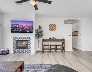 10082 Prairie Dove Avenue - Photo Thumbnail 19