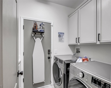 10082 Prairie Dove Avenue - Photo Thumbnail 20