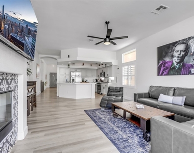 10082 Prairie Dove Avenue - Photo Thumbnail 18
