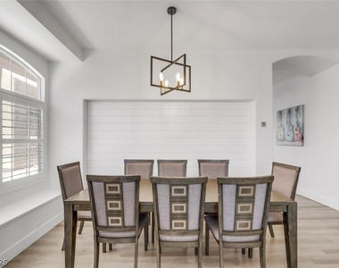 10082 Prairie Dove Avenue - Photo Thumbnail 9