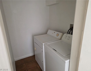 2904 Bassler Street - Photo Thumbnail 15