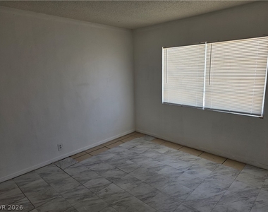 2904 Bassler Street - Photo Thumbnail 6