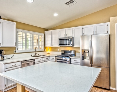 426 River Glider Avenue - Photo Thumbnail 3