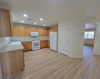 3813 Bayamon Street - Photo Thumbnail 3