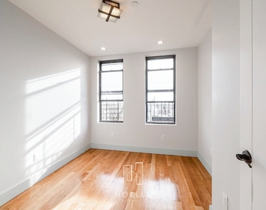 Copy of 1631 St Johns Place - Photo Thumbnail 3