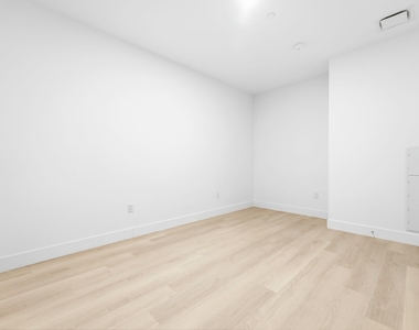 55 Broad Street - Photo Thumbnail 5