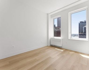 55 Broad Street - Photo Thumbnail 3