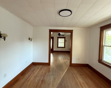 209 Dudley Ave - Photo Thumbnail 11