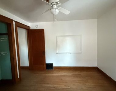 209 Dudley Ave - Photo Thumbnail 2