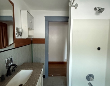 209 Dudley Ave - Photo Thumbnail 4
