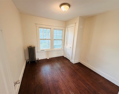 528 Chenango Street - Photo Thumbnail 5