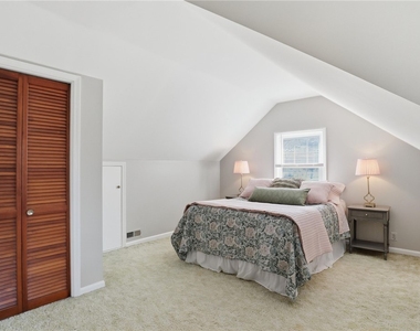 37 Oakmount Drive - Photo Thumbnail 15