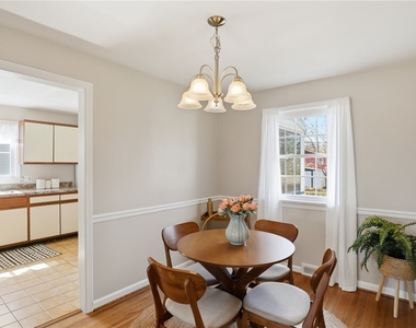 37 Oakmount Drive - Photo Thumbnail 6