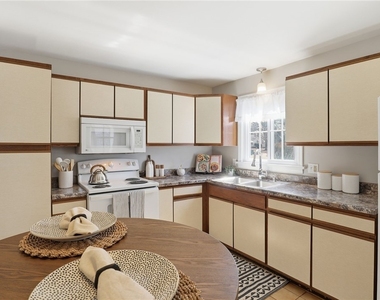 37 Oakmount Drive - Photo Thumbnail 7