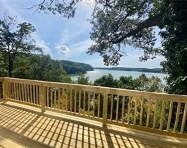67 Glenwood Drive - Photo Thumbnail 9