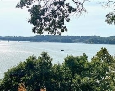 67 Glenwood Drive - Photo Thumbnail 12