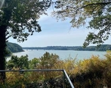 67 Glenwood Drive - Photo Thumbnail 6
