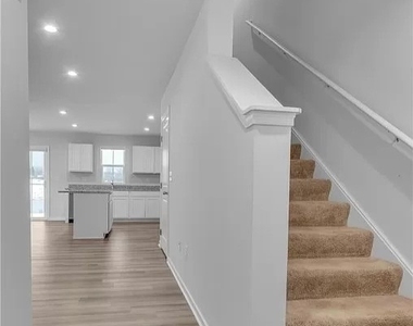 164 Grant Boulevard - Photo Thumbnail 11