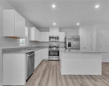 164 Grant Boulevard - Photo Thumbnail 2