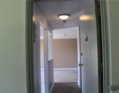 3948 Ridge Lea Road - Photo Thumbnail 3