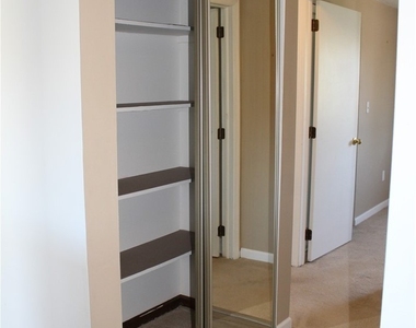 3948 Ridge Lea Road - Photo Thumbnail 7