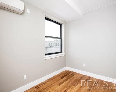 1526 Park Place - Photo Thumbnail 15